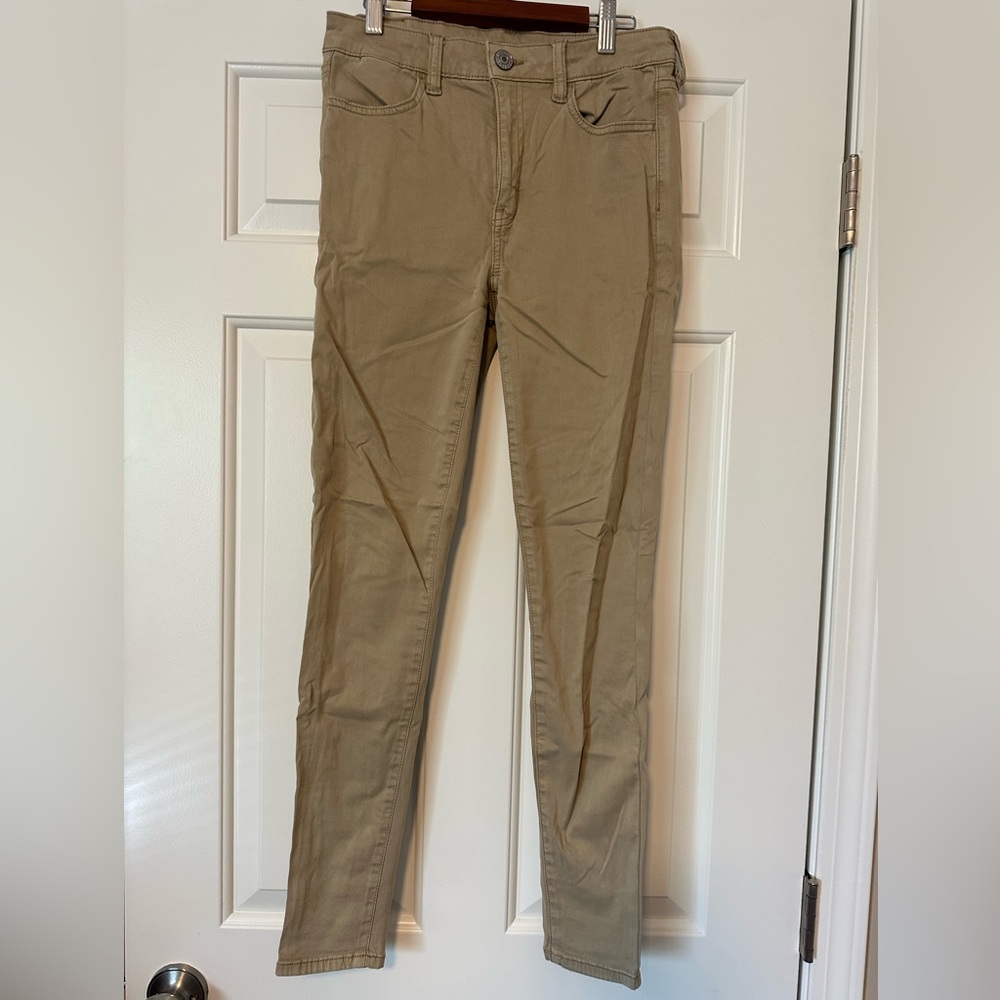 American Eagle Outfitters Women’s Hi-Rise Khaki Jeggings